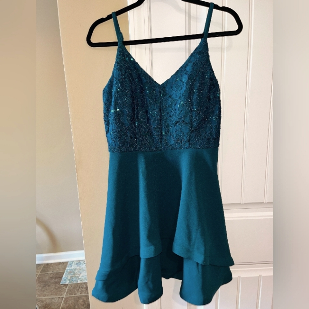Speechless holiday dress Juniors sz 13 NWT